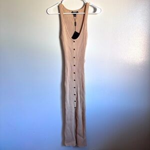 ⭐️⭐️⭐️NWT HERA Collection Beige ribbed midi dress with gold cotton details Large